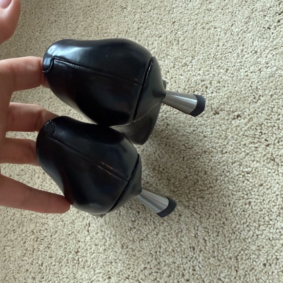 Charles & Keith Kitten Heel Pumps – Black, Size 38 - Picture 4 of 5